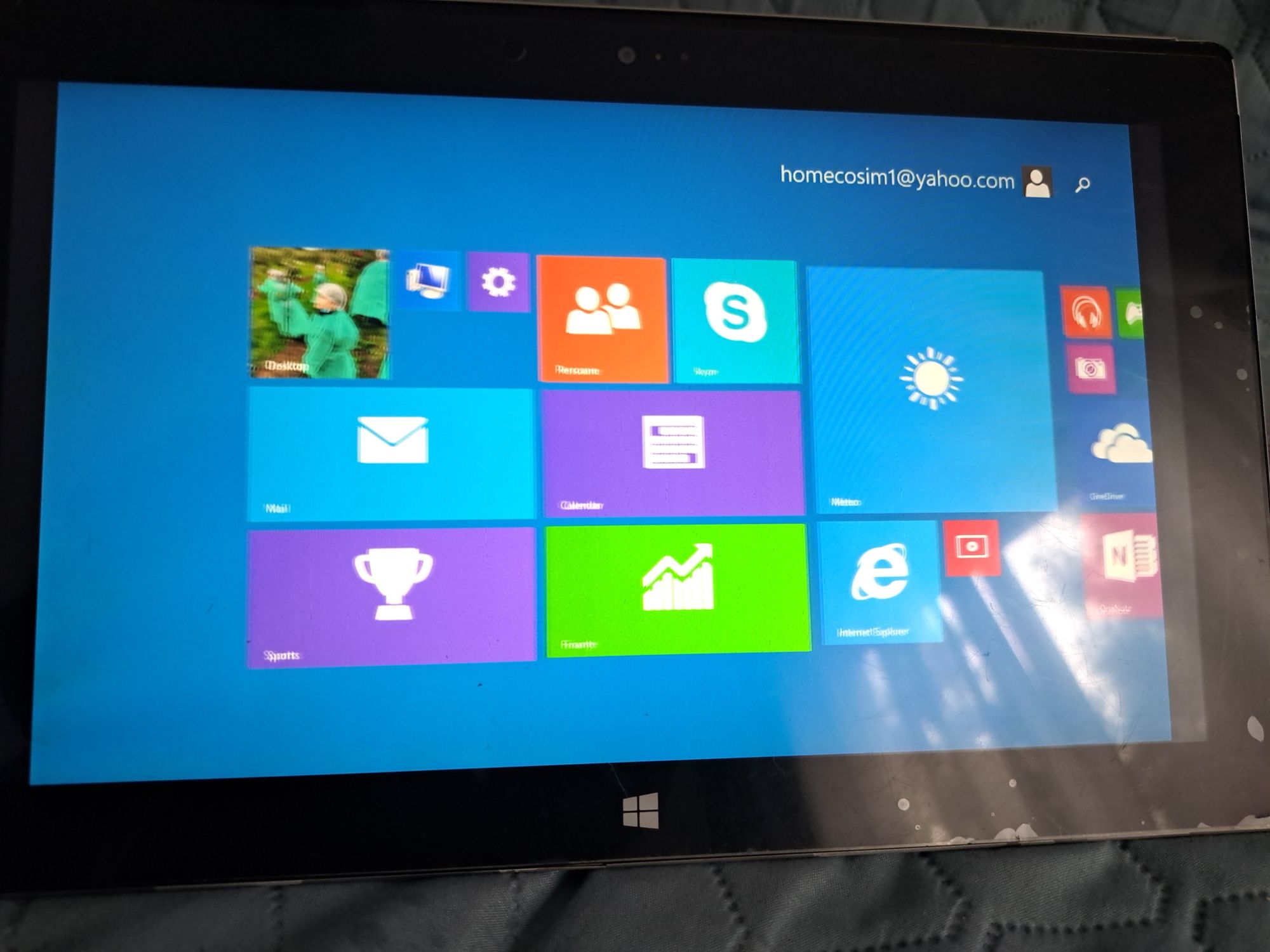Vând tableta microsoft