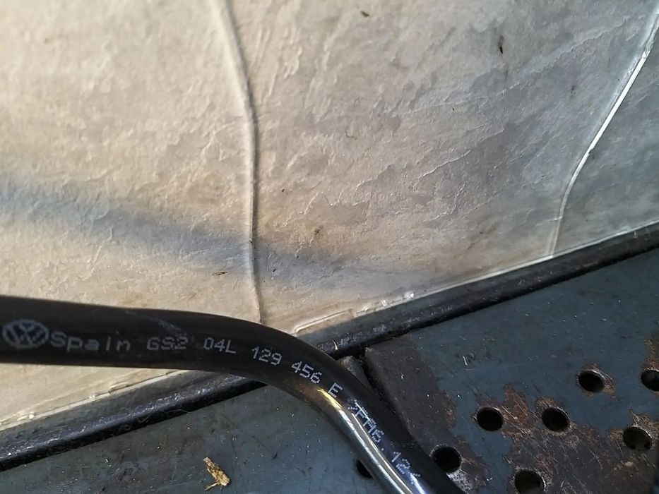 Conducta furtun vacuum 2.0 tdi audi a4 b9 8w 04l129456e