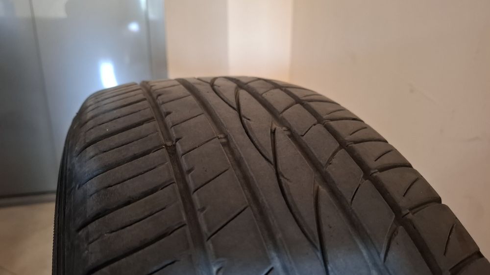 Продавам 4 бр летни гуми 205 / 55 / 16