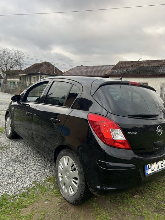 Opel Corsa D 2011