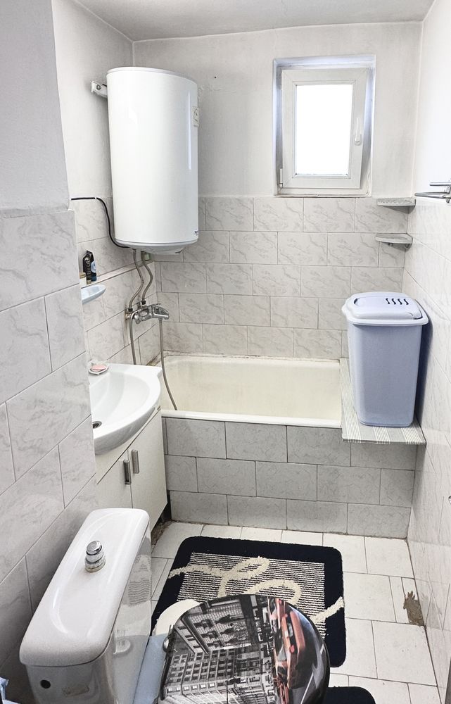 Apartament cu 2 camere, etaj 4