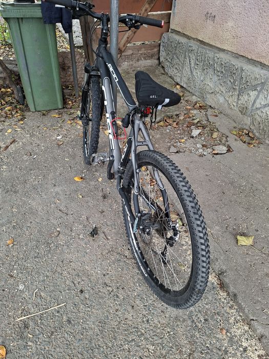 Se vând 2 biciclete