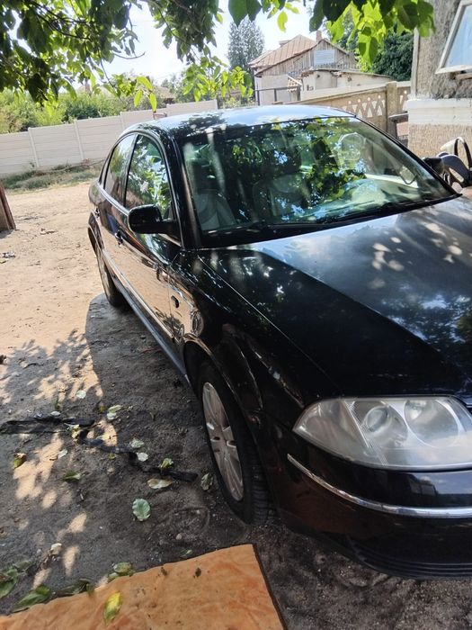 Vând Volkswagen Passat