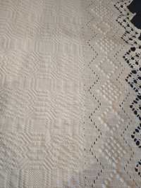 Бяла памучна покривка за единично легло ръчна изработка