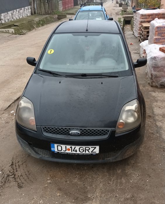 Vând Ford fiesta acte valabile