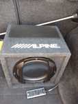 Vând subwoofer alpine. 150w activ doar ridicare personala.