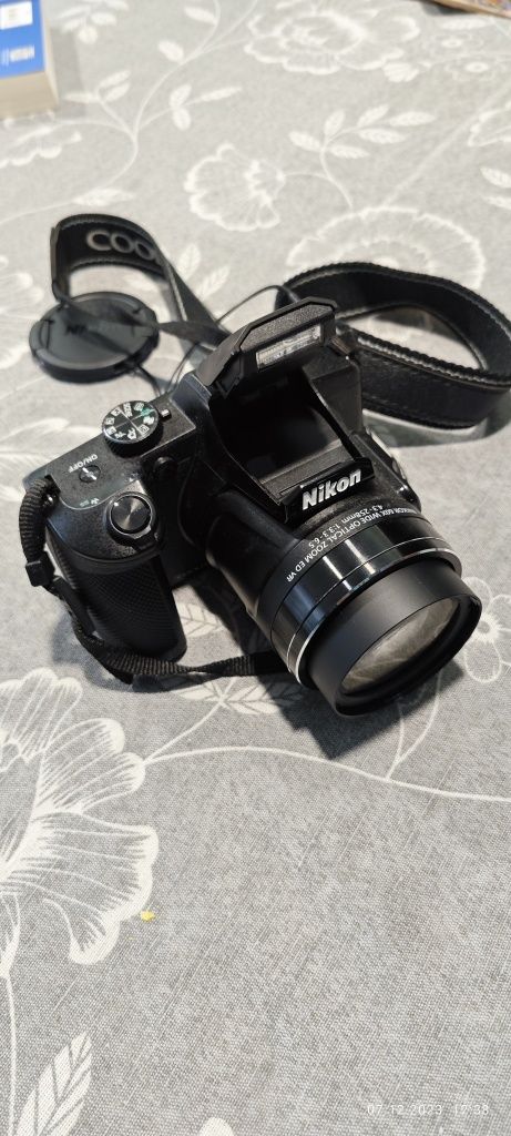 Фотоапарат Nikon B600