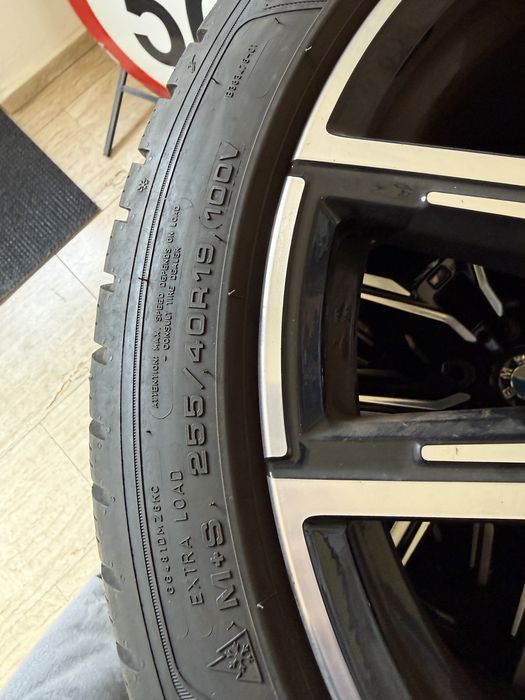 Set jante originale BMW cu anvelope de iarna - Seria 4 Gran Coupe G26