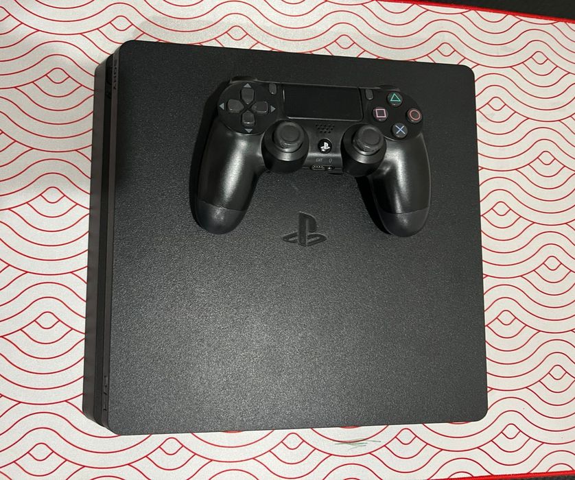 Продам ps4 slim 500 gb