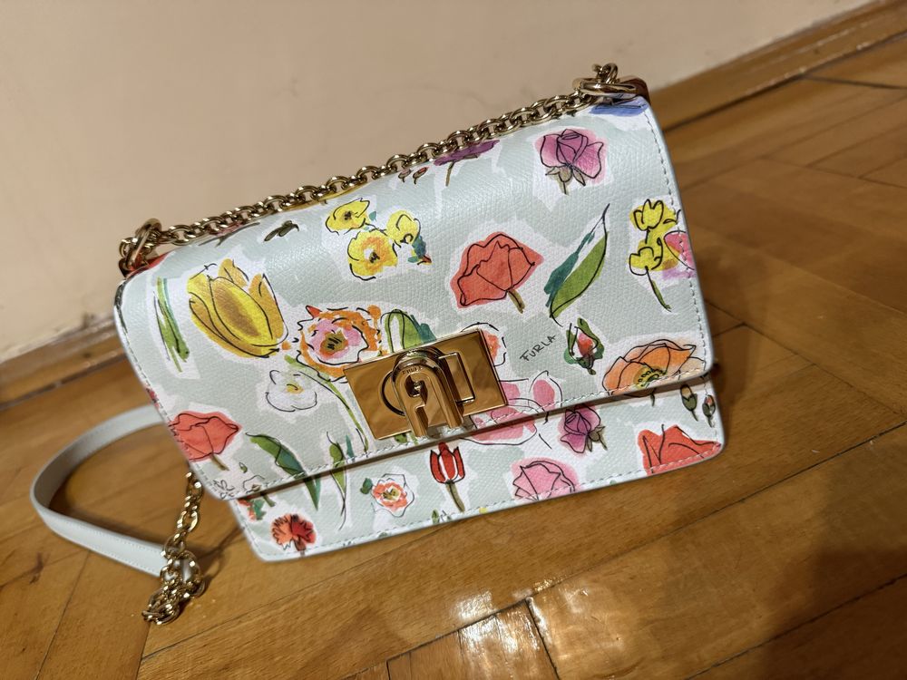 Оригинална FURLA чанта