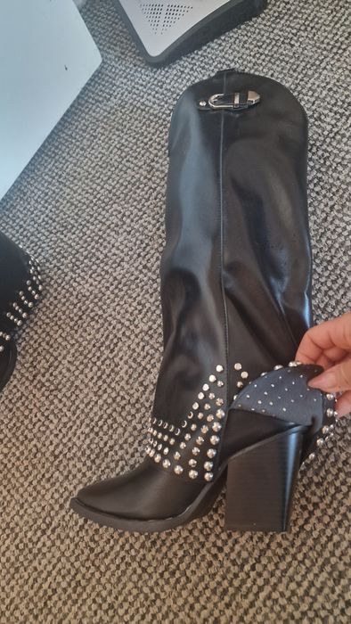 Ботуши с капси кожа