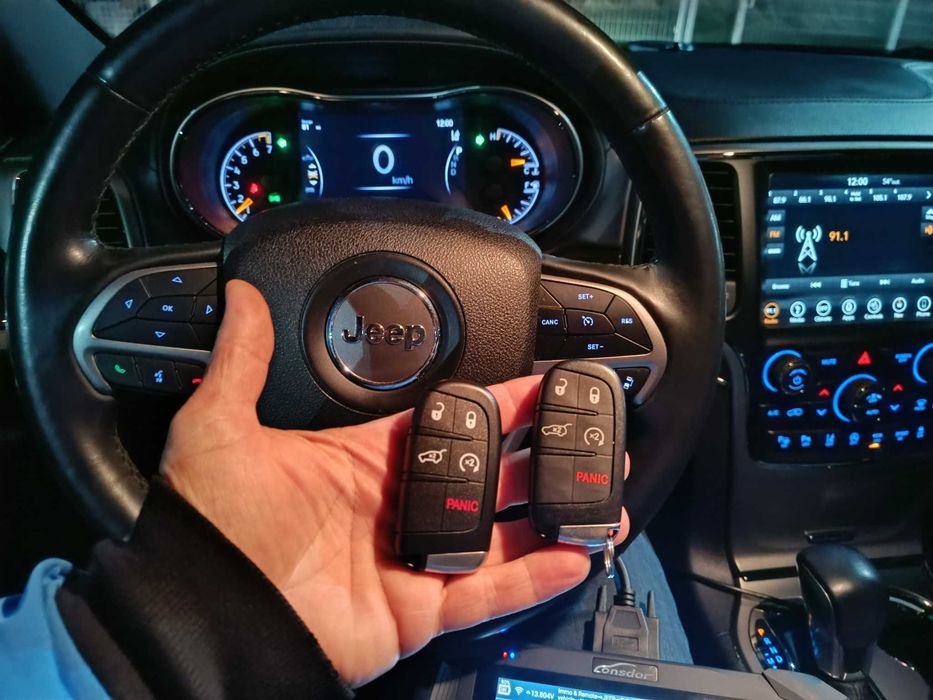 Автомобилни ключове, автоключарски услуги