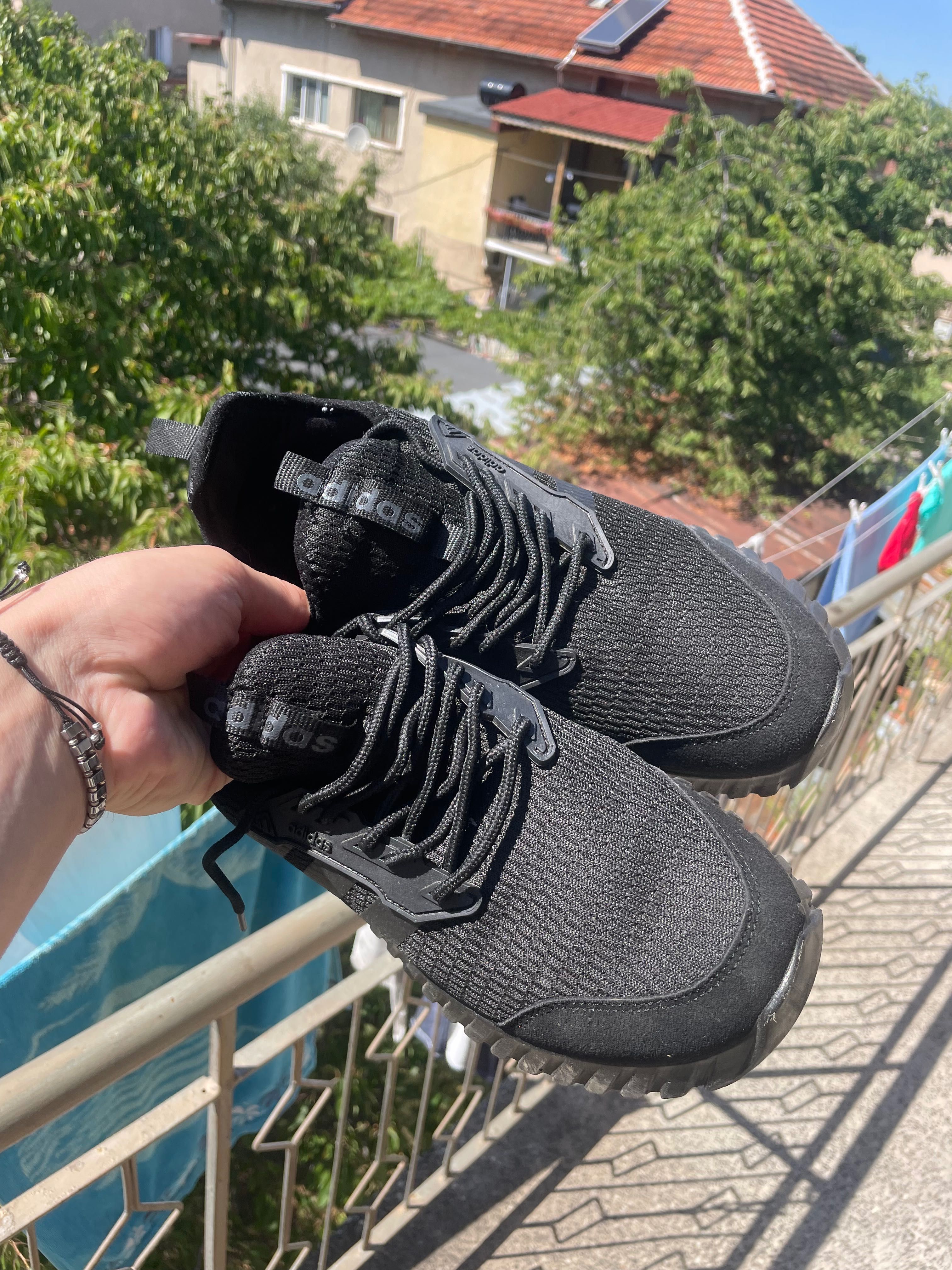 Маратонки adidas 43 номер, Като Нови!