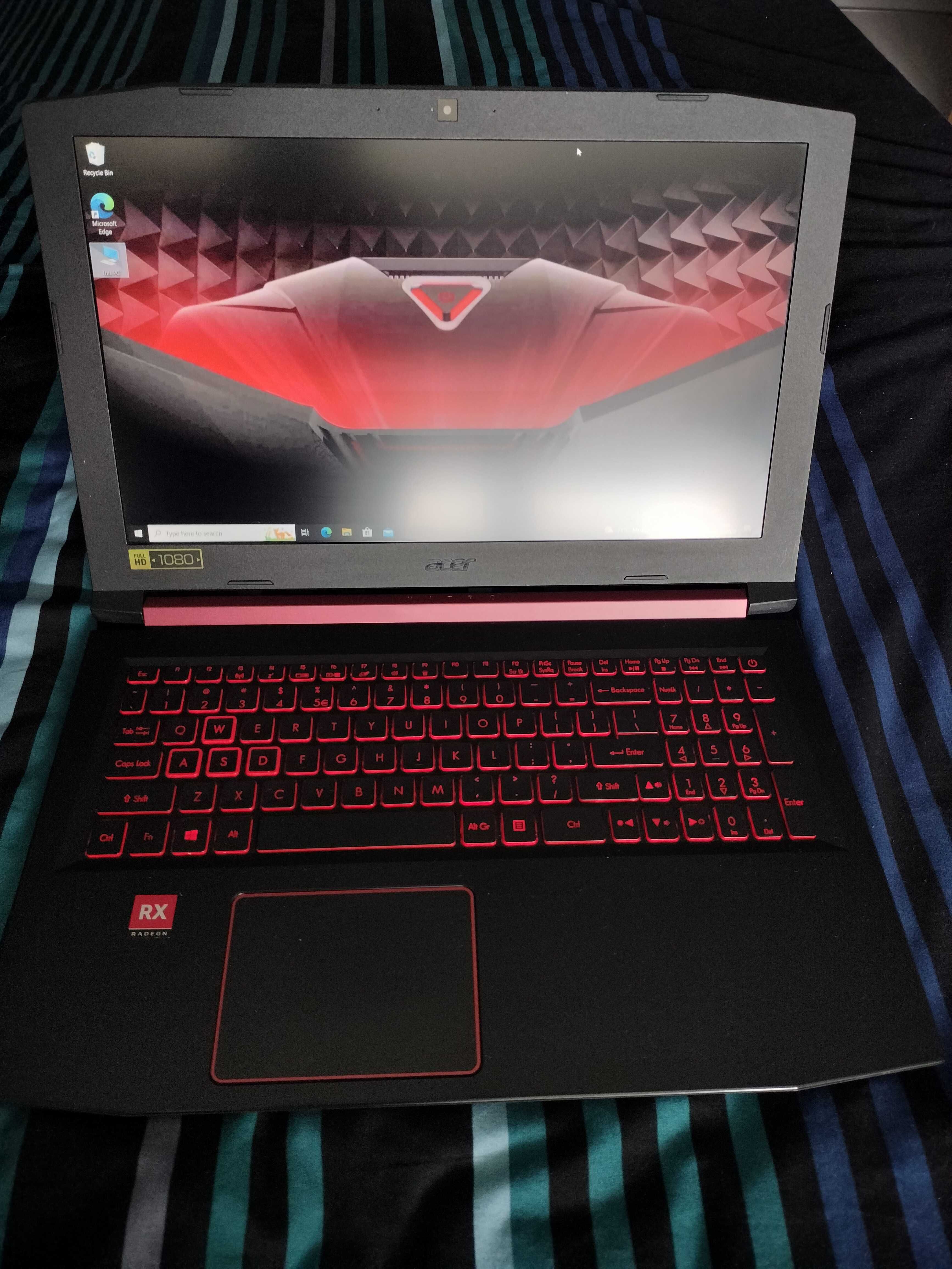 Acer nitro 5,FX-9830-3.00Ghz,ram20GB ddr4,SSD+HDD,RX550 4GB ddr5 Video