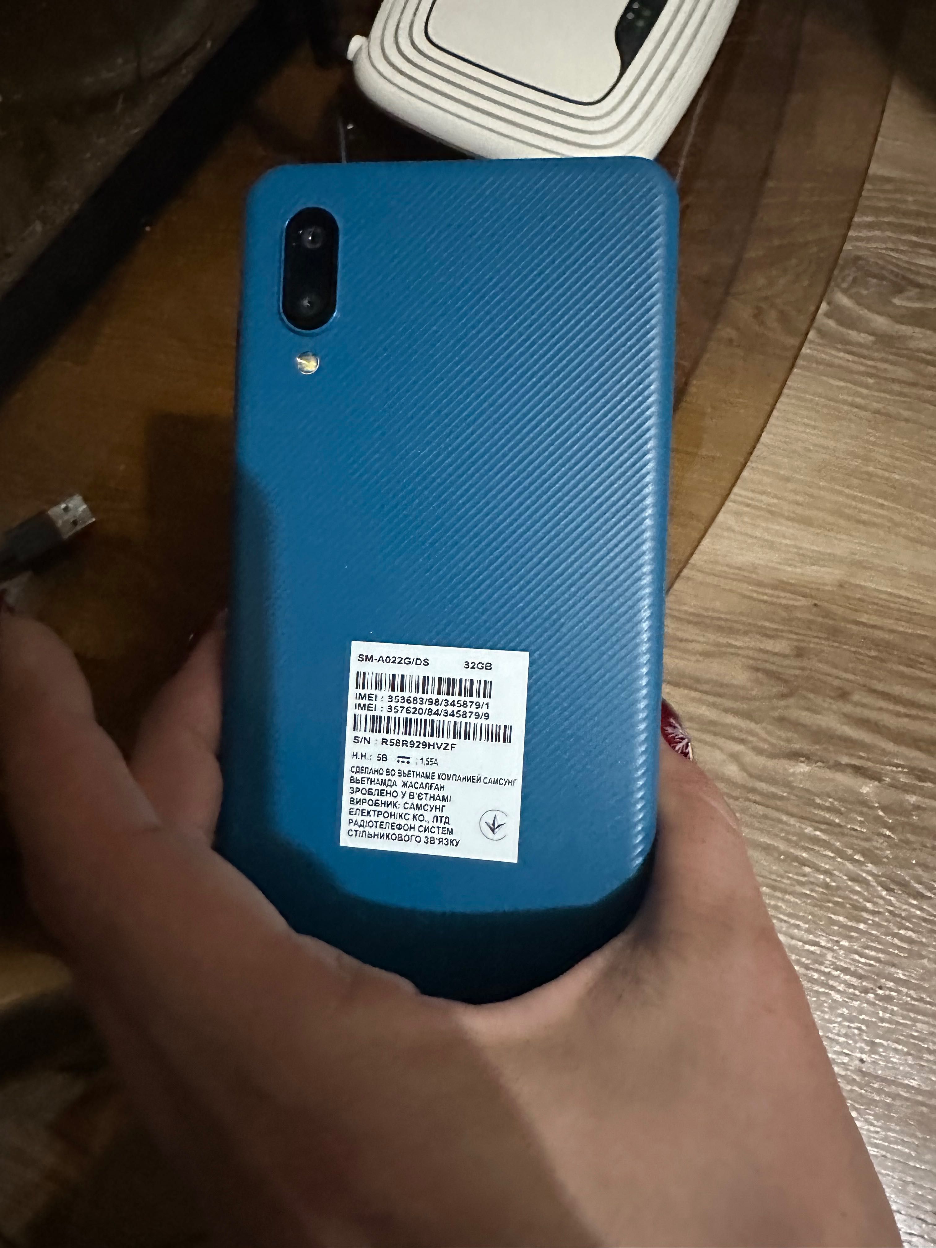 Продам Samsung A02-32gb