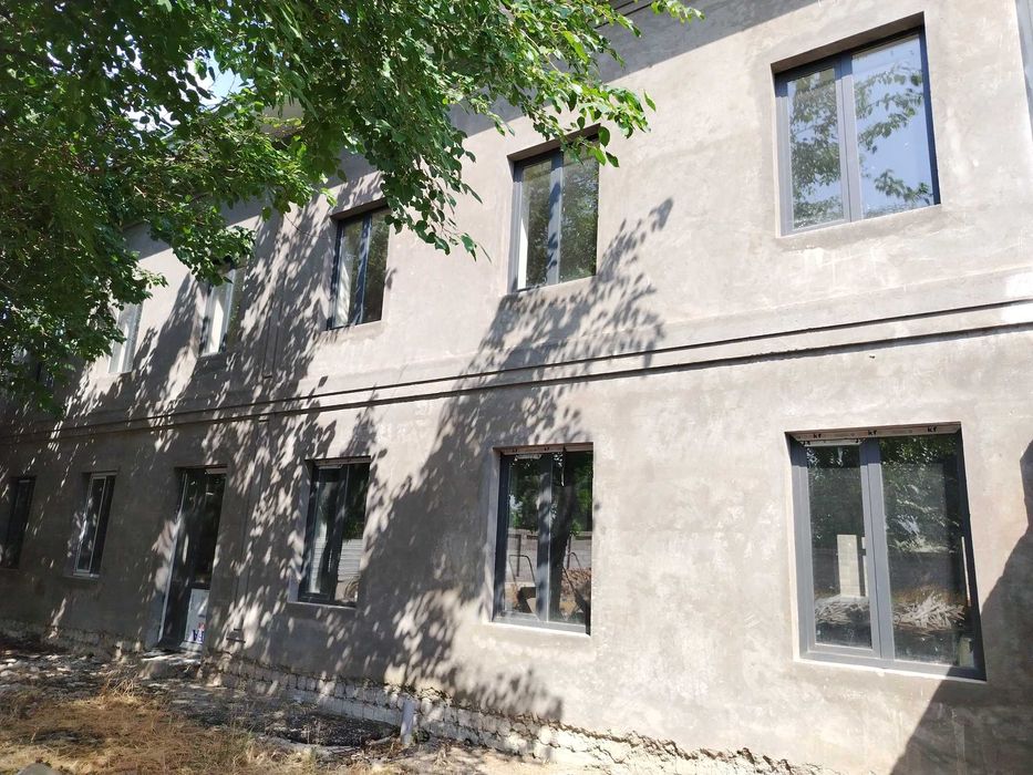 Srochna... 9 sotix noturar joy binosi sotiladi