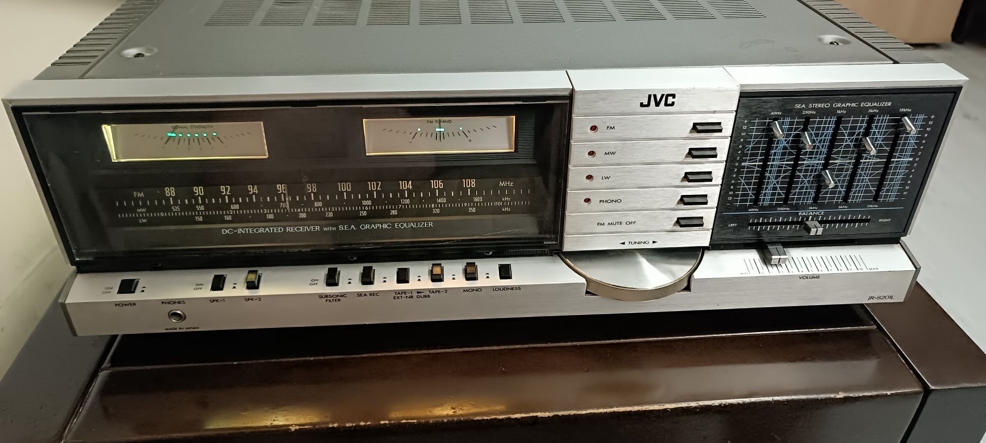 Усилвател JVC Japan