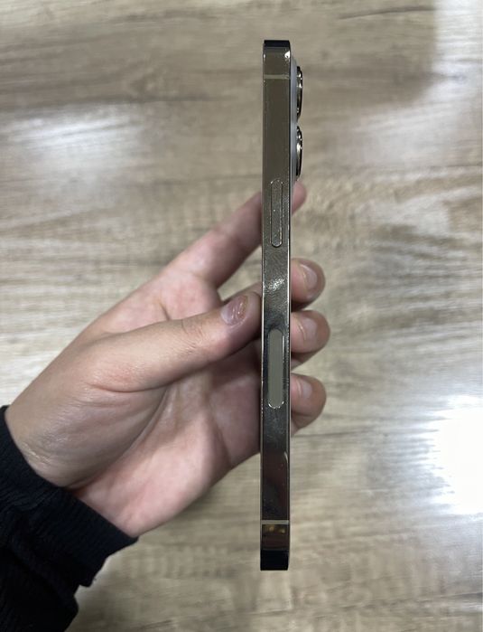 Iphone 13 pro Gold