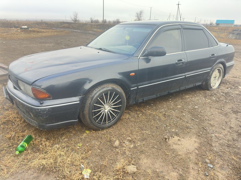 Митсубиси Сигма 900 мың