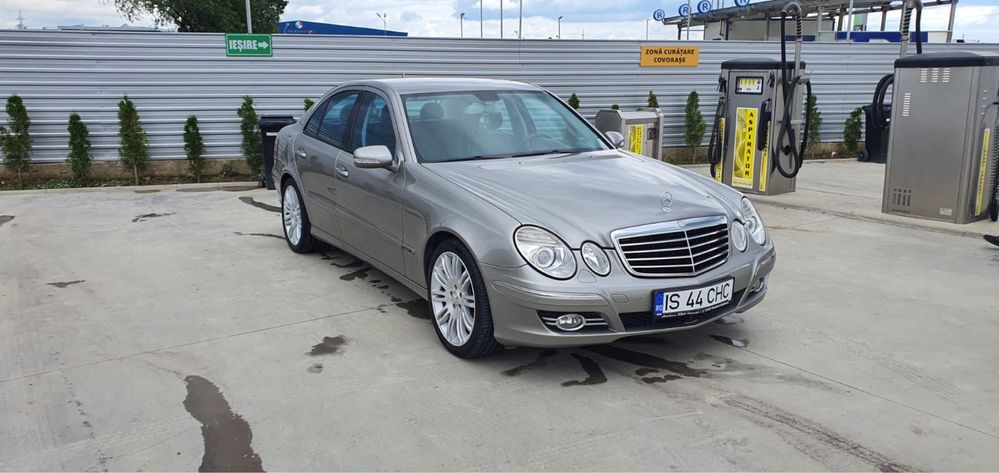 Mercedes E class w211