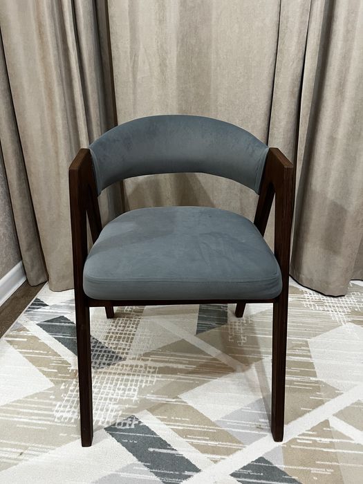 Продается стулья 4 шт