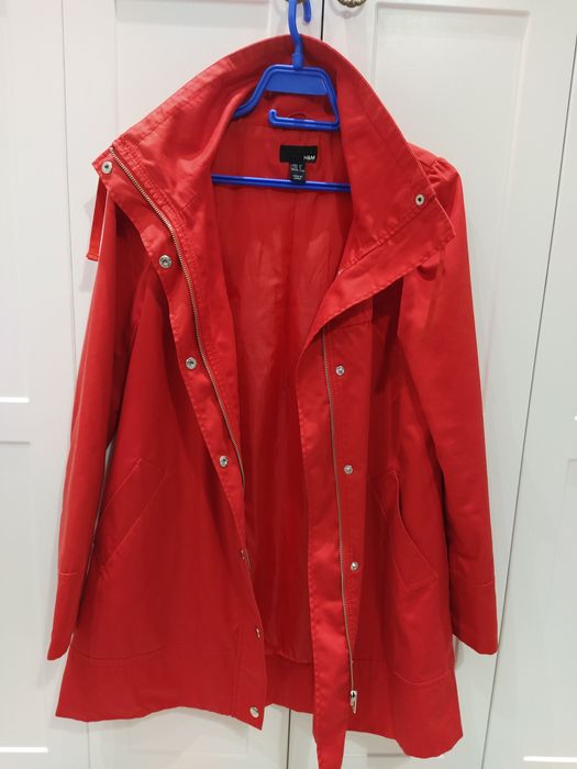 Дамско червено пролетно яке НМ, размер М