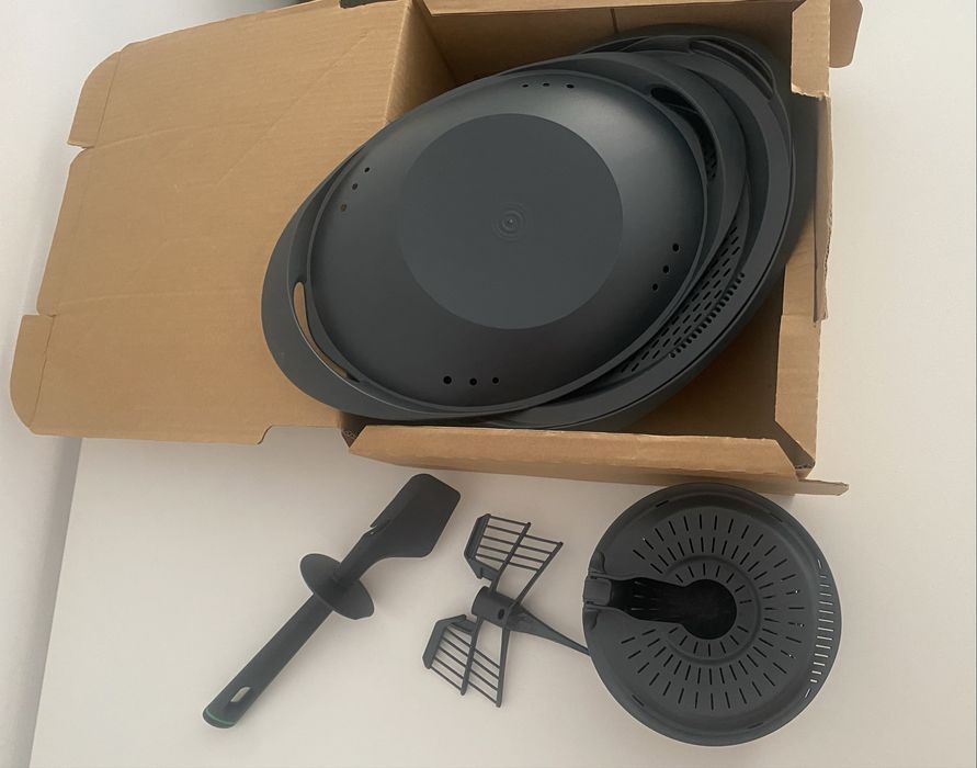 Thermomix folosit de 5 ori cu toate accesoriile si cadouri