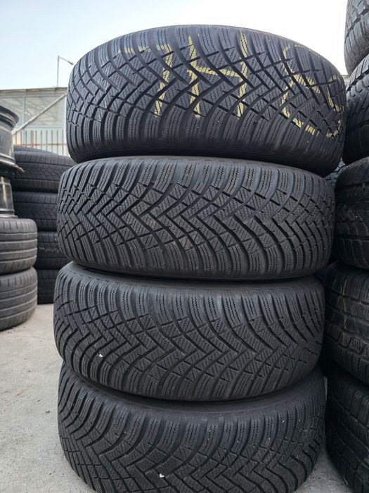 4бр Зимни гуми 215 60 16 - Hankook - DOT 2022