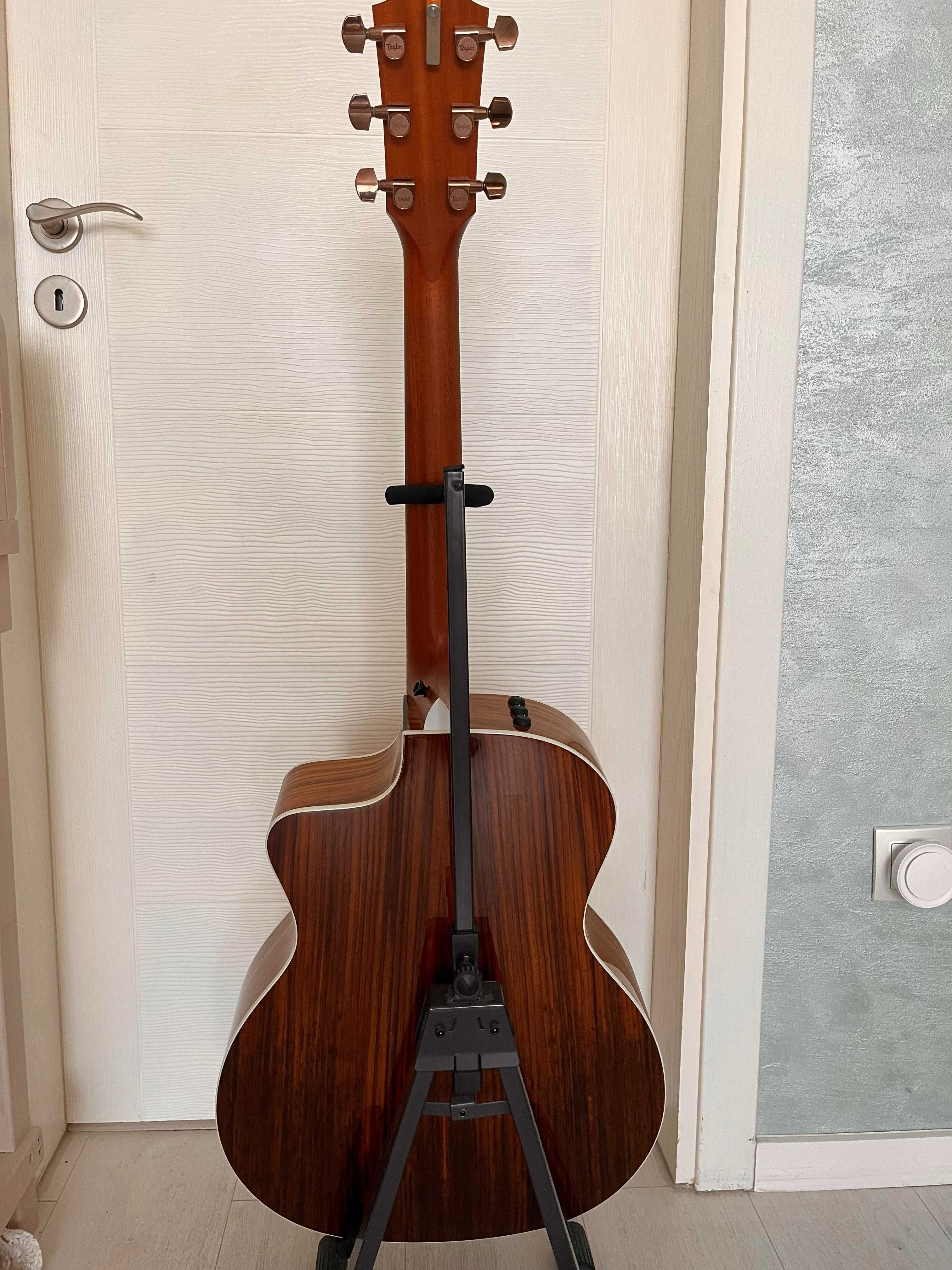 Електро-акустична китара TAYLOR 214ce DLX