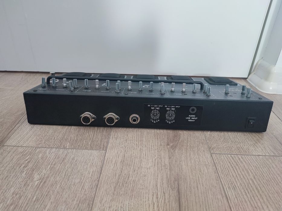 Controller audio de picior Lite Puter F 402 cu 4 canale