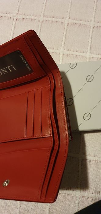 Кожен дамски портфейл Conti