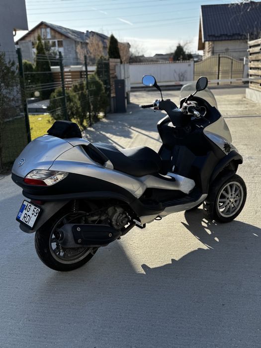Scuter/PIAGGIO/MP3/250CC/Catergoria A