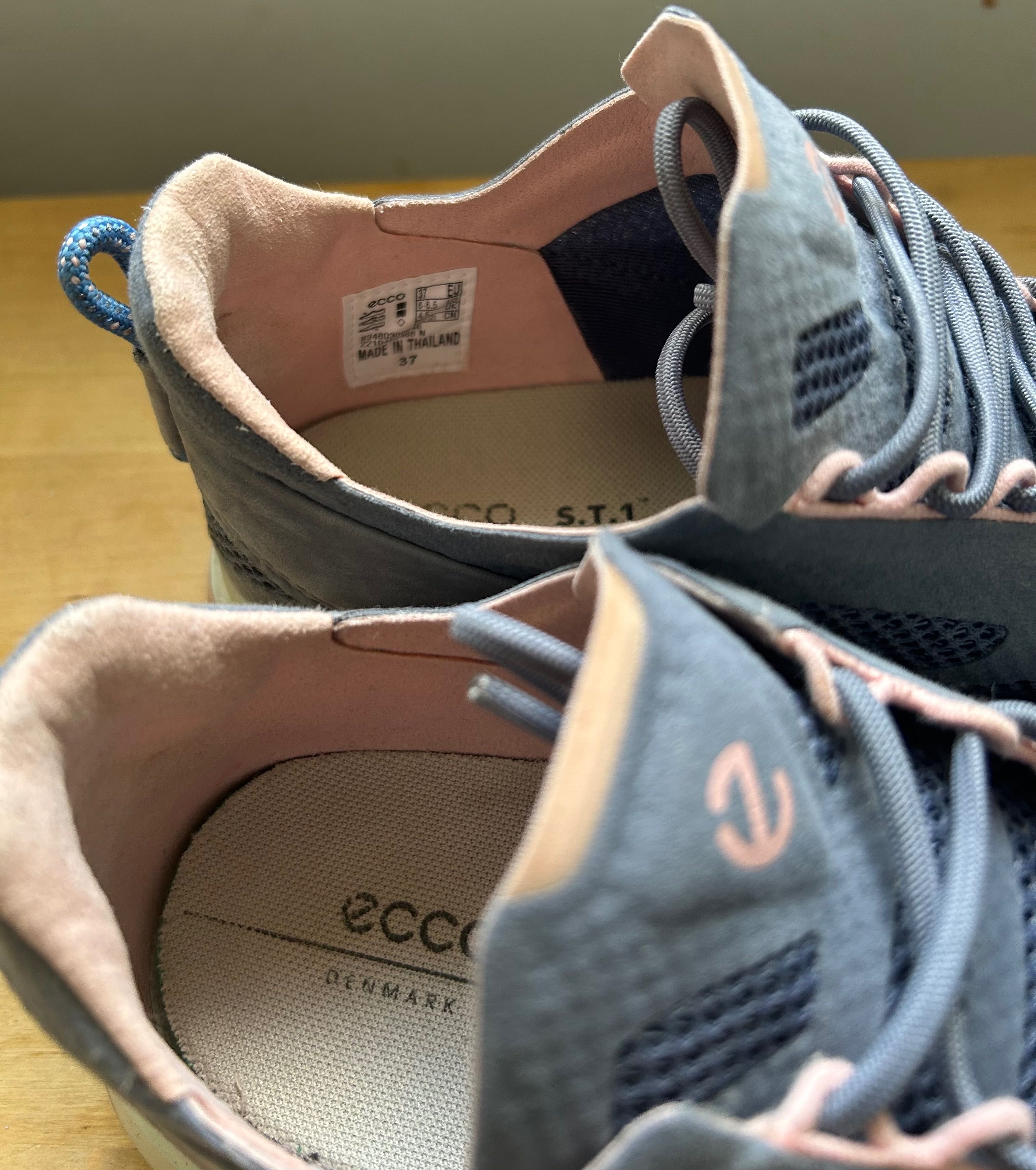 Дамски обувки ECCO 37 номер