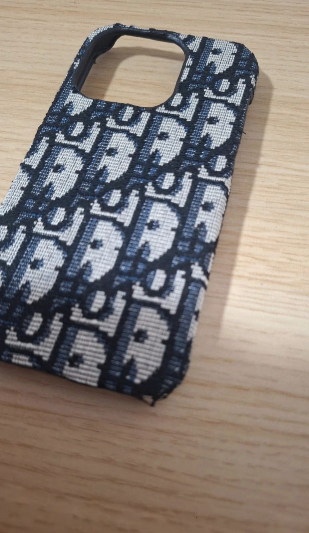 Husa Iphone 14 pro Dior