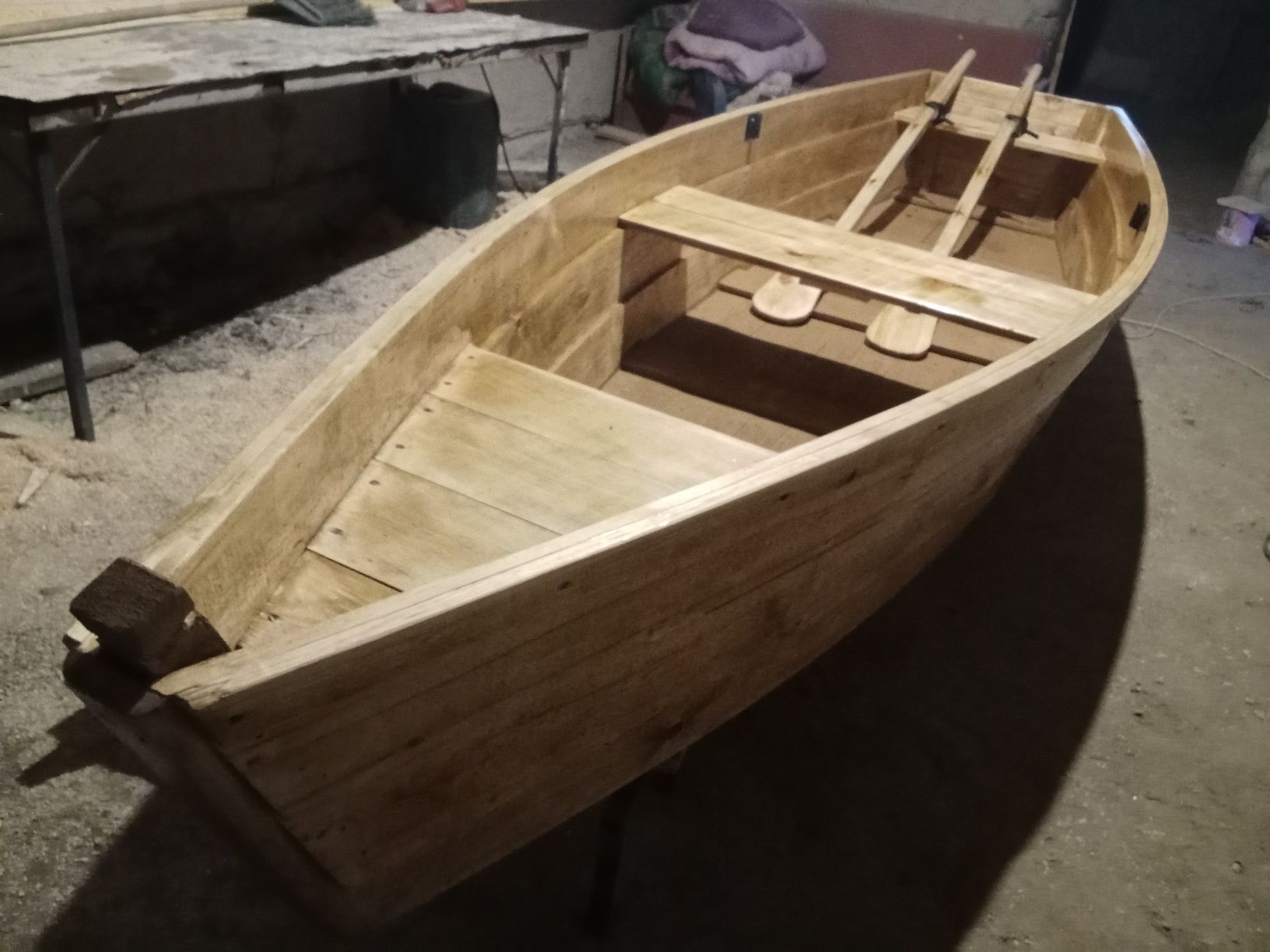 Лодки деревянные