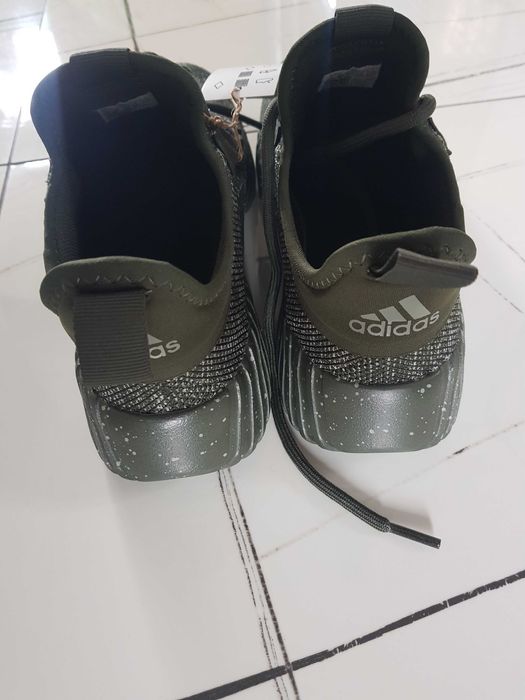 Маратонки Adidas Kaptir