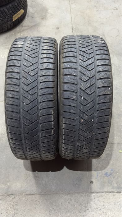 Зимни гуми 235/45/19 Pirelli