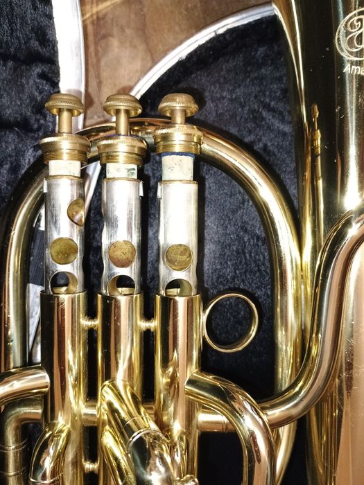 Тенор Басфлигорна  Amati 211, Es строй