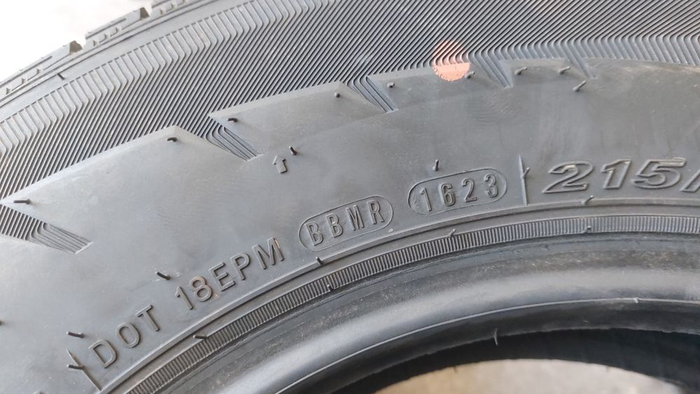 Гуми за Бус 215/70/15 C Nexen Winguard 2 броя