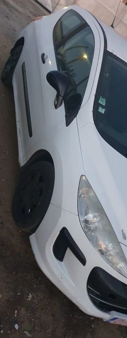 Dezmembrez Peugeot 308 1.6 hdi