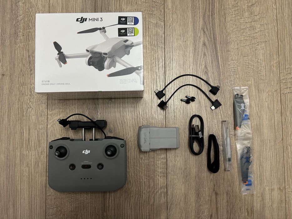 Dronă DJI Mini 3, nouă, neactivată, garanție, Care Refresh activ