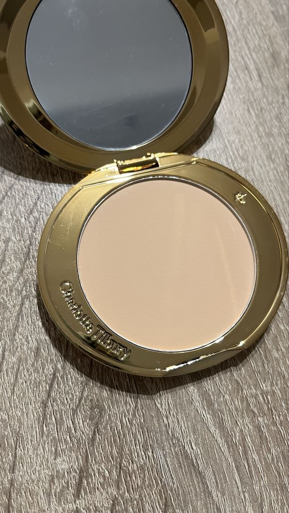 Pudra Charlotte Tilbury