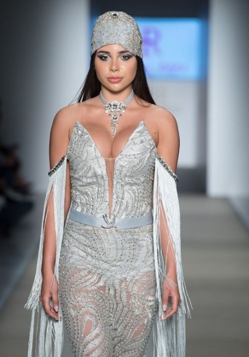 Rochie de Mireasa lucrata manual