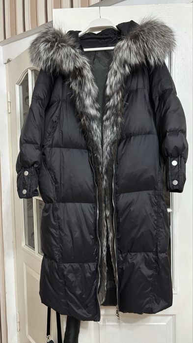 Продам пуховик в идеальном состоянии