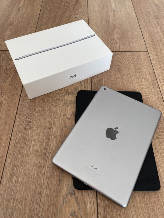 iPad (6 th generation) 32 gb, Wi-Fi