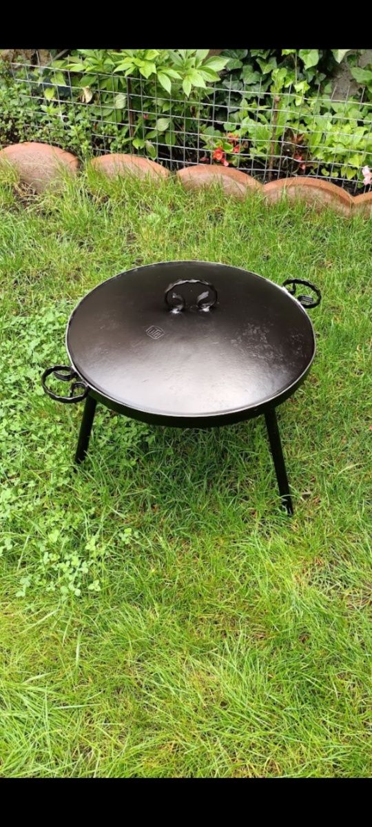 Grătar disc cu capac