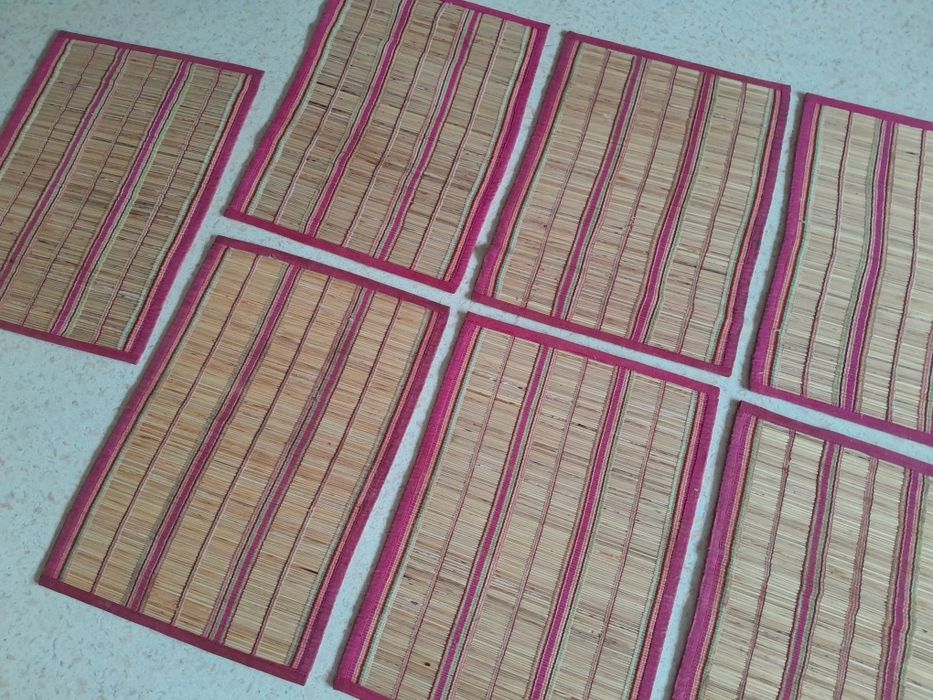 Постелки за сервиране