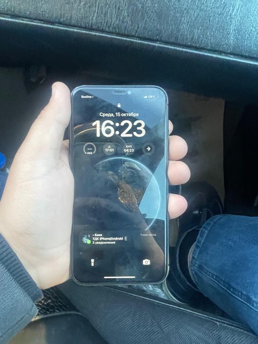 Айфон 11 в хорошем состояние