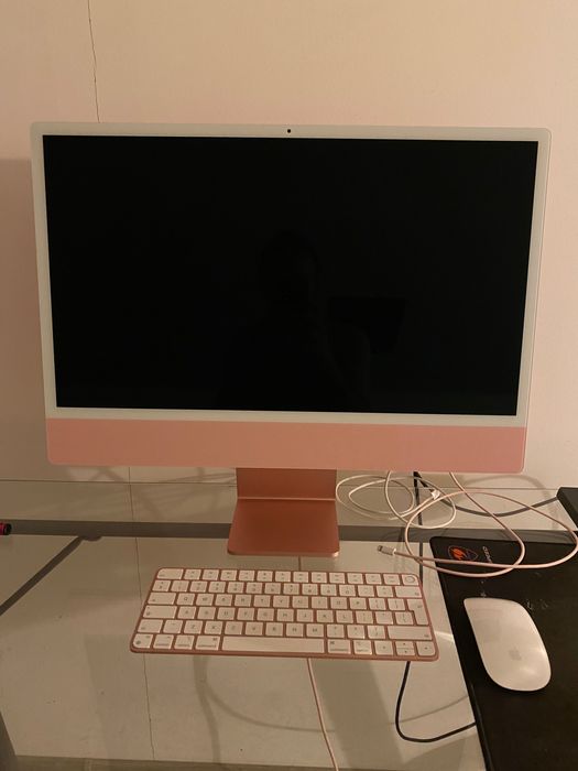 iMac Retina 24 inch 2023 Apple M3 in garantie pana la 17 iulie 2026