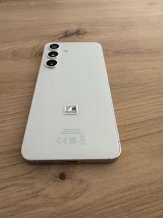 Vand telefon Samsung S24